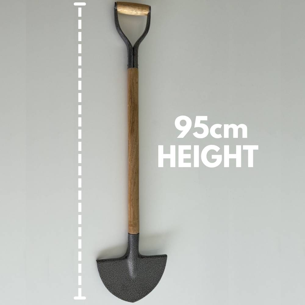 Half moon shovel