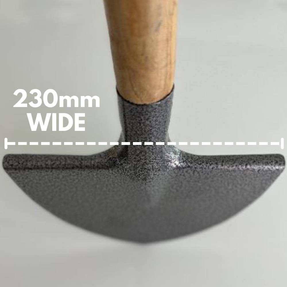 Manual lawn edging tool